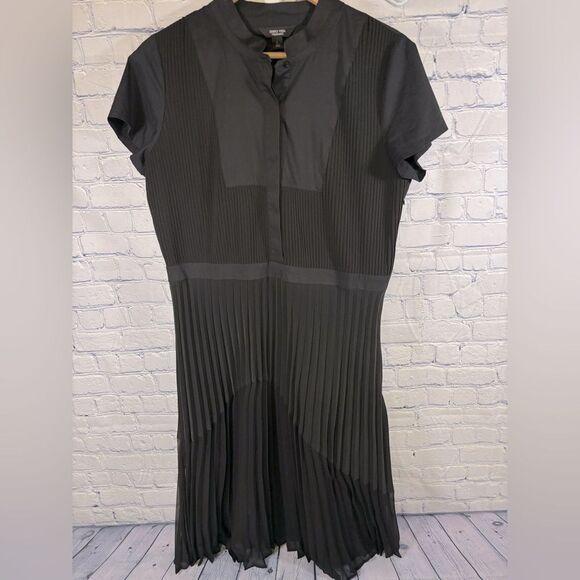 Simply Vera Wang Black Cap Sleeve Pleated Skirt Classic Chic Elegant Dress L - Picture 1 of 10